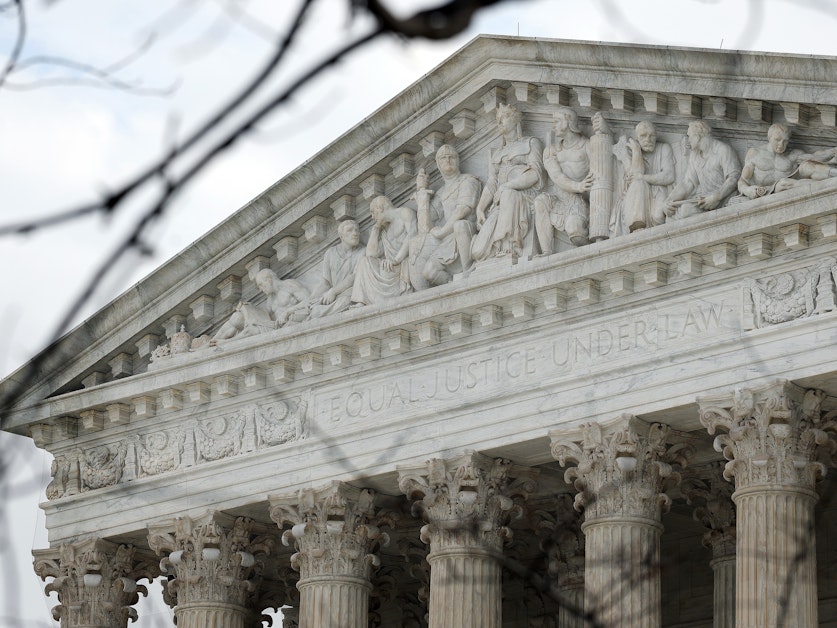 Supreme Court Ruling Makes It Harder to Challenge Voting Maps over Race